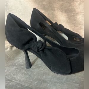 Kate Spade Bunnie Pump Black Suede Heeled Shoe w/Bow Detail. Size 9B